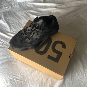 Yeezy Boost 500 in Utility Black